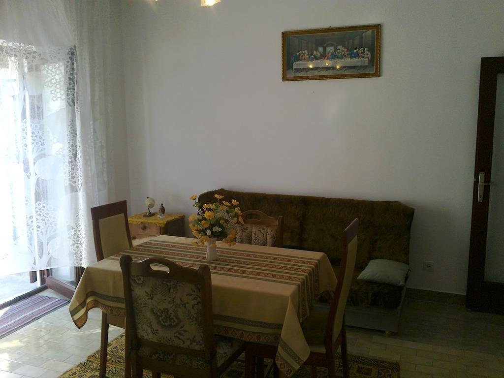 Apartment A1 Dugi Rat Oda fotoğraf